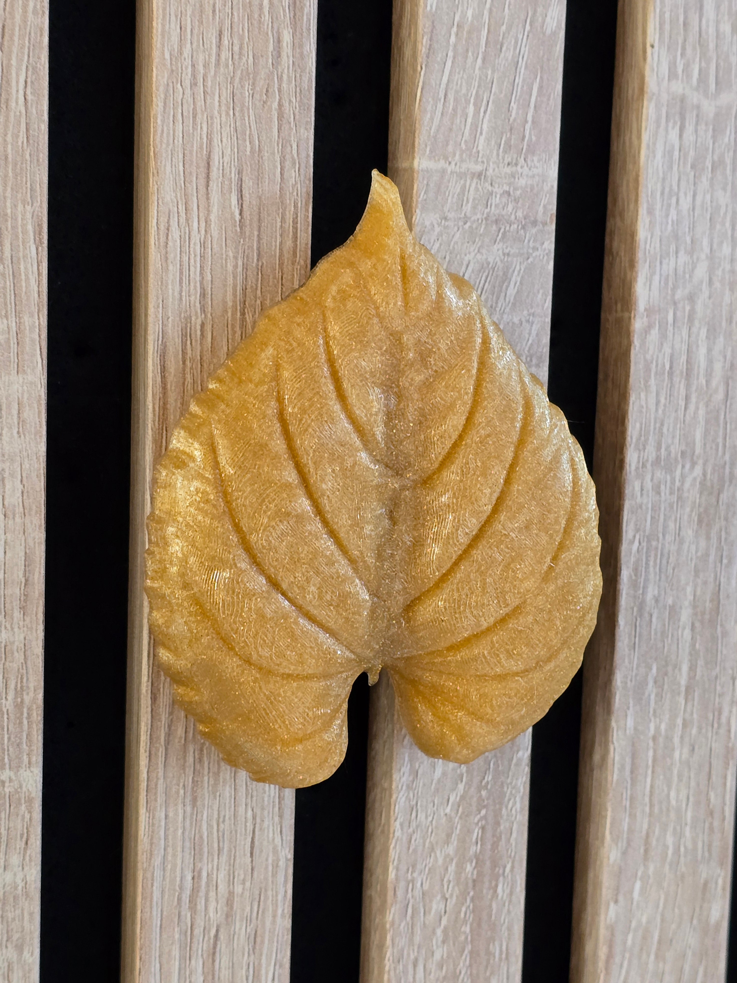 Autumn decoration - Installation: Wall Clip