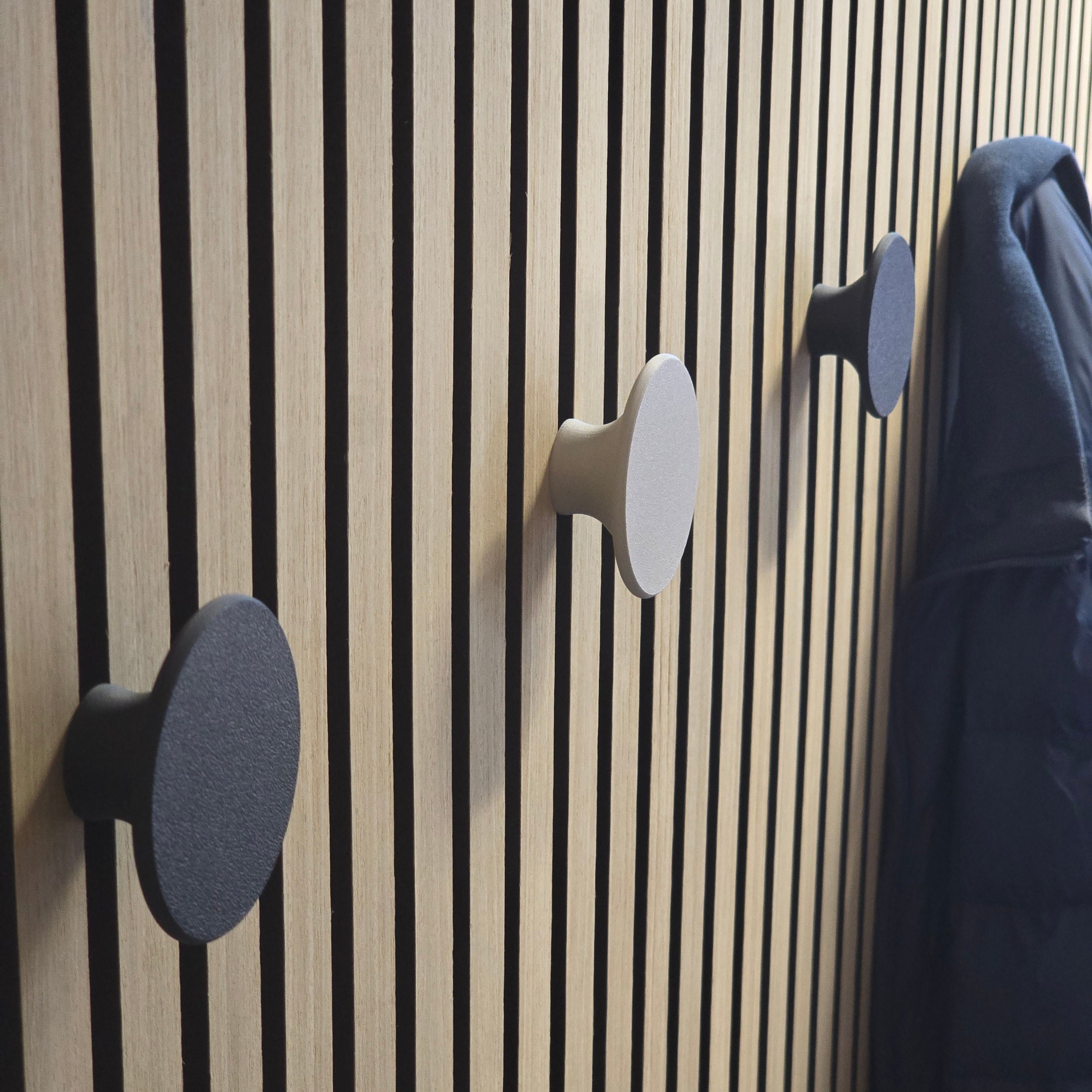 Riverstone Hook - Installation: Wall Clip