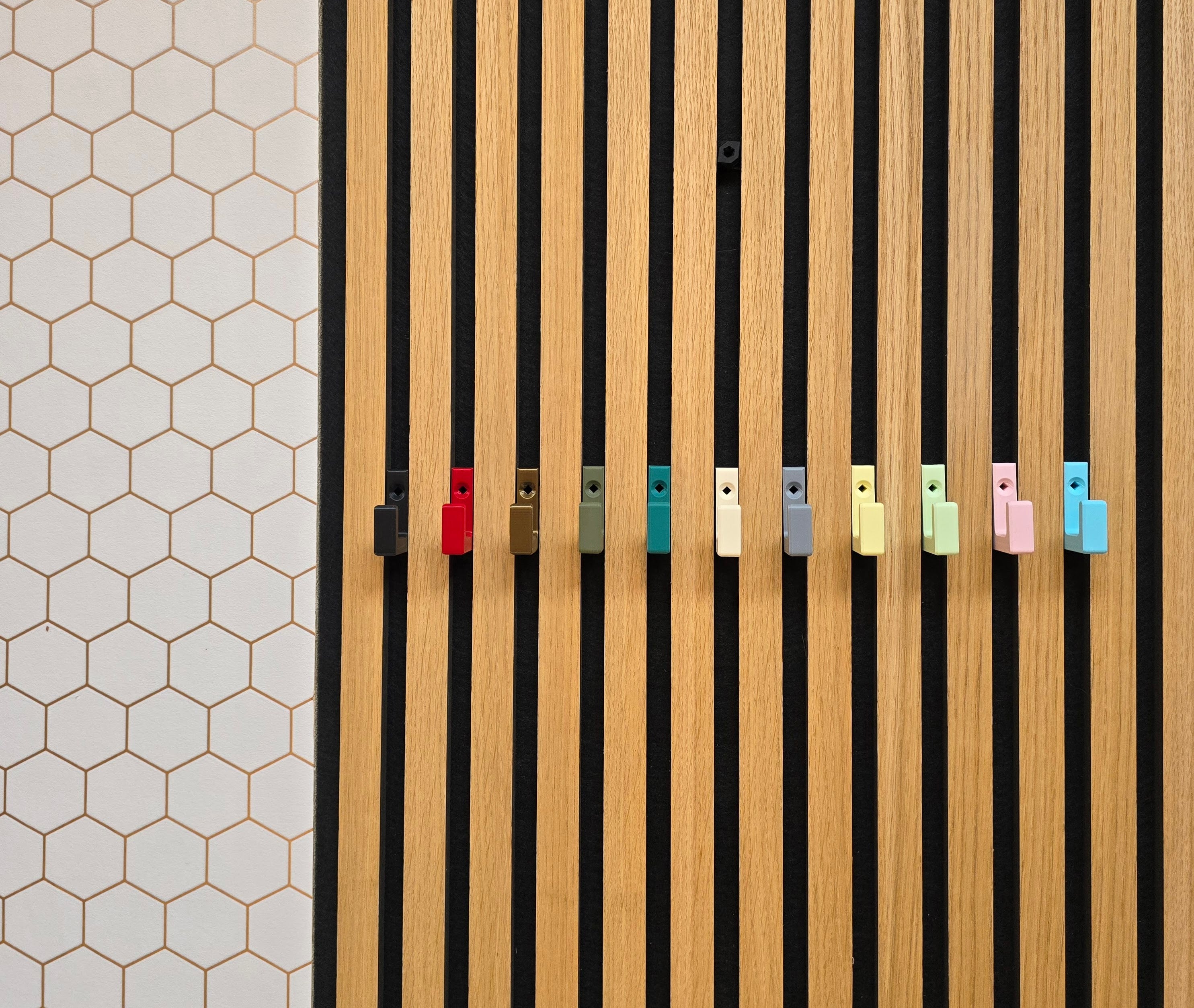 Farben Garderobenhaken Akustikwandpaneele (Schwarz, Rot, Braun, Armeegrün, Türkis, Weiß, Grau, Gelb, Grün, Rosa, Blau)